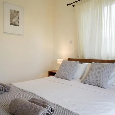 Capers Semesterbostad *