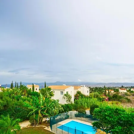 Capers Case de vacanță Lachi