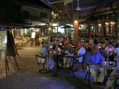 度假居 Capers 拉基