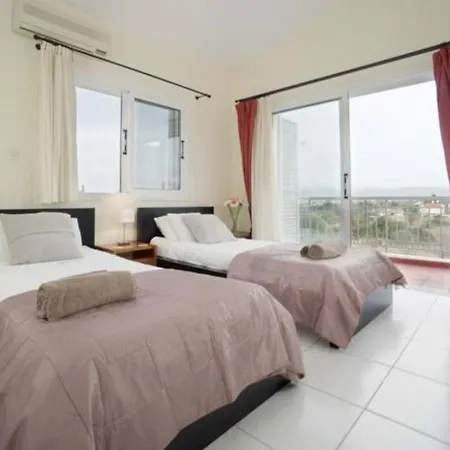 Holiday home Capers Lachi